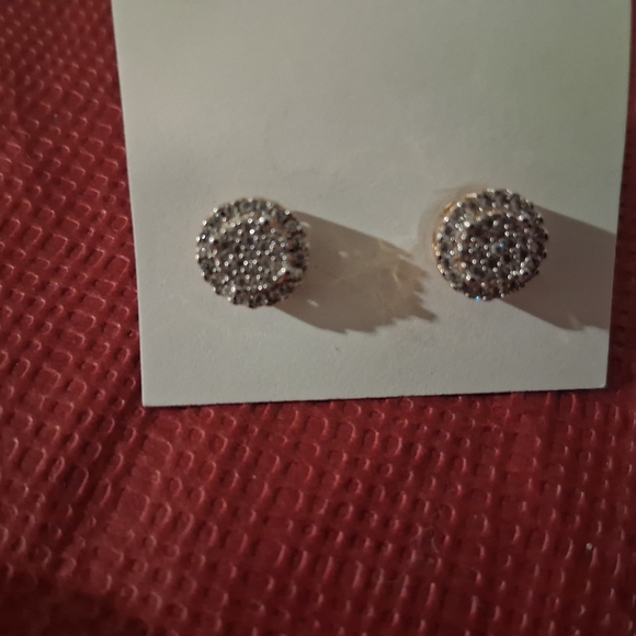 Dazzling Silver Butterfly Jewelry Set - Picture 3 of 4